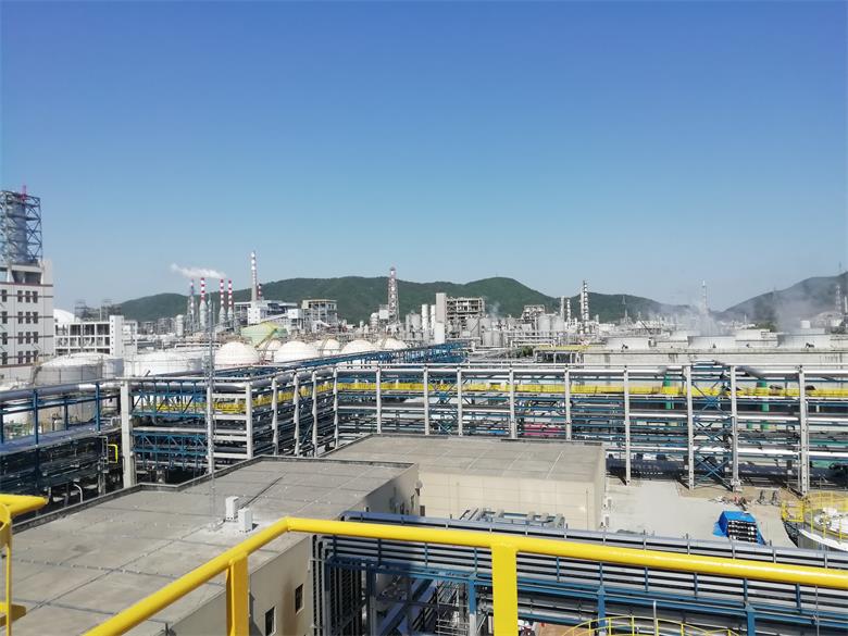 施秉寧波華泰盛富聚合材料有限公司