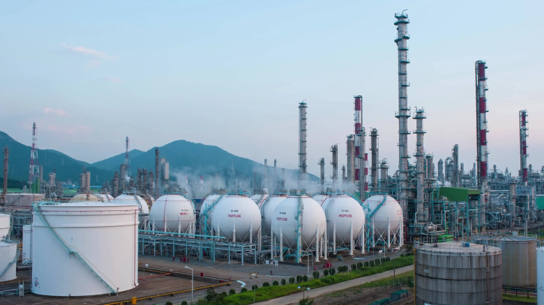 烏海淺談雷達(dá)物位計(jì)在化工行業(yè)中的應(yīng)用分析